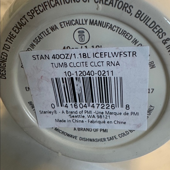 Stanley The Iceflow Tumbler with Flip Straw 40 oz nwt $50 Calcite Calcutta - Picture 5 of 7